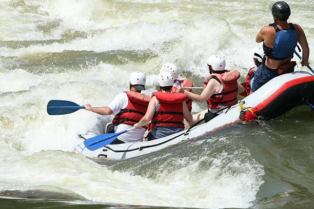 A crew navigates the rapids of the Ocoee River.