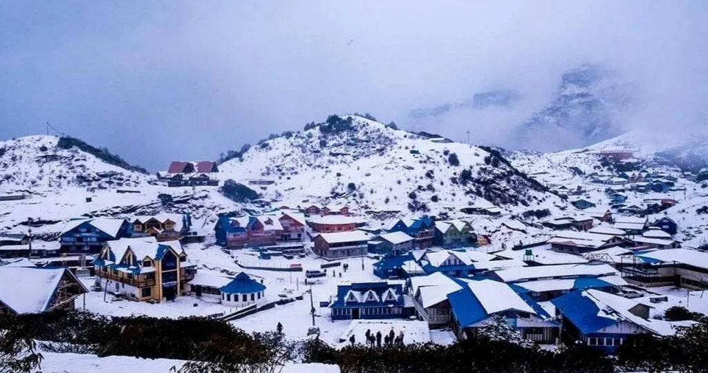 trekking in the himalayas