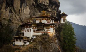 trekking in bhutan